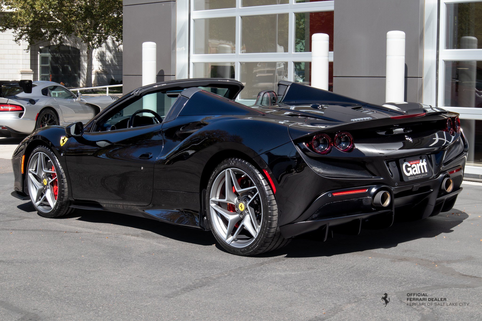Used 2022 Ferrari F8 Tributo RWD image 3