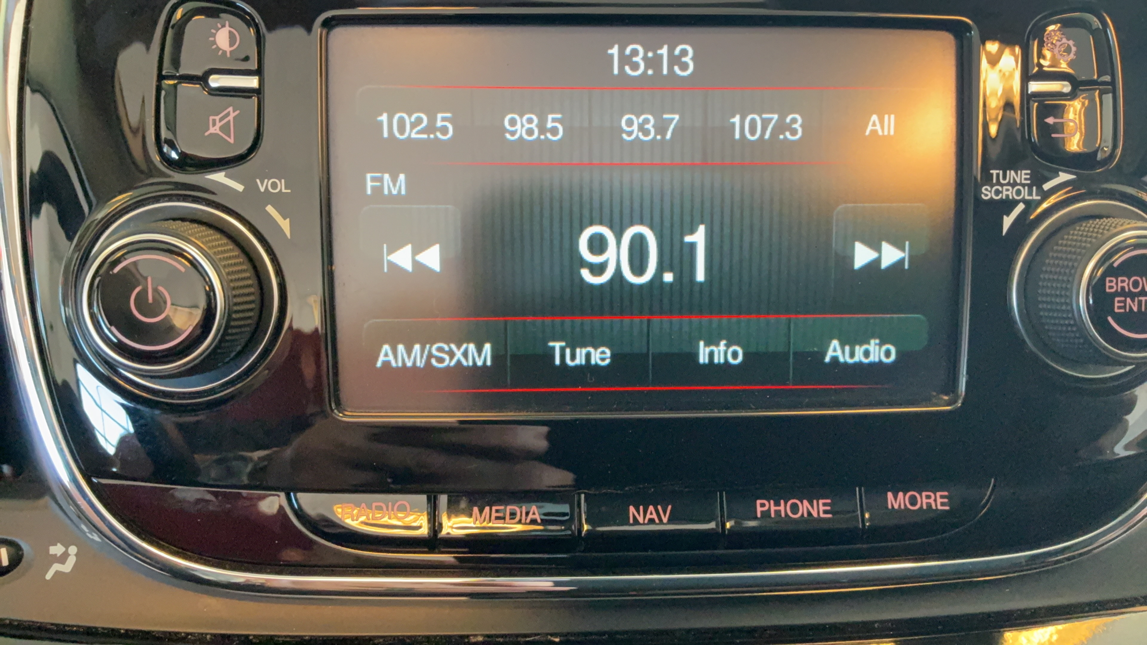 Used 2017 FIAT 500 Pop FWD image 11