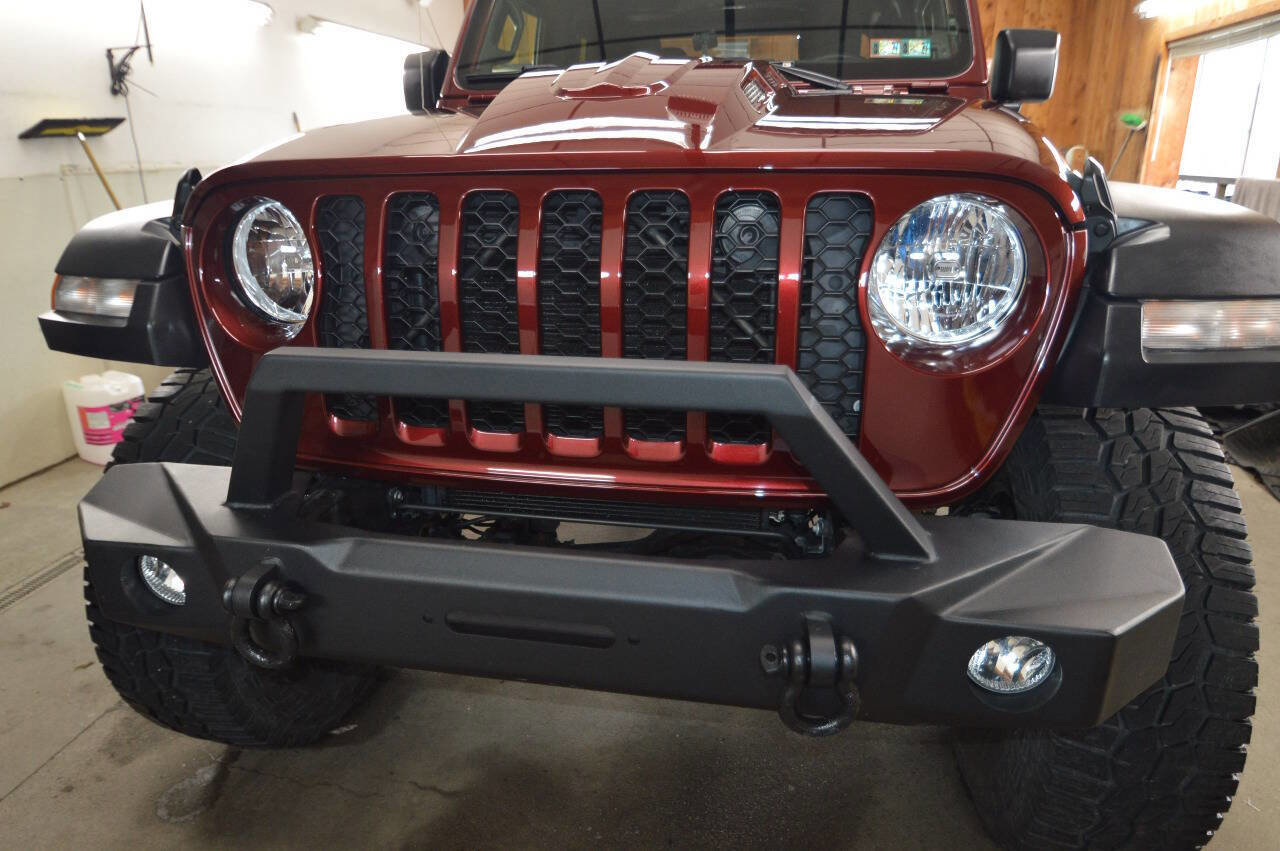 Used 2021 Jeep Gladiator Sport image 39