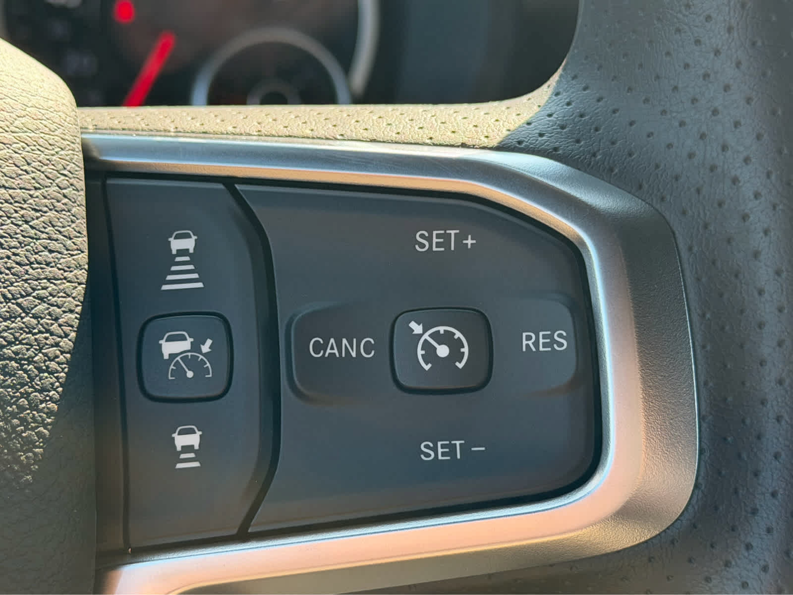 New 2027 RAM 1500 Express AWD/4WD image 14