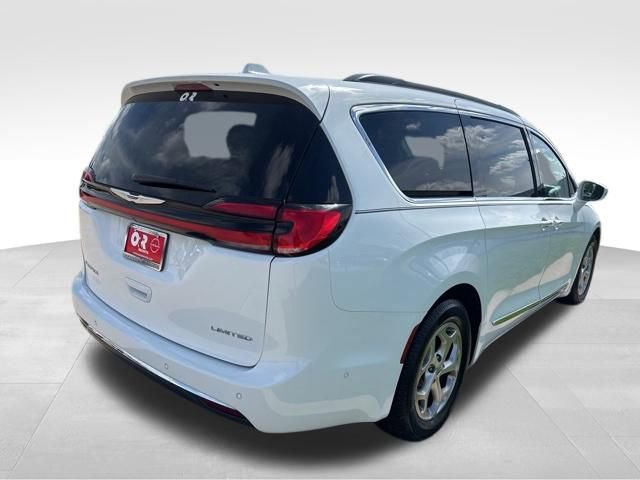 Used 2022 Chrysler Pacifica Limited FWD image 8