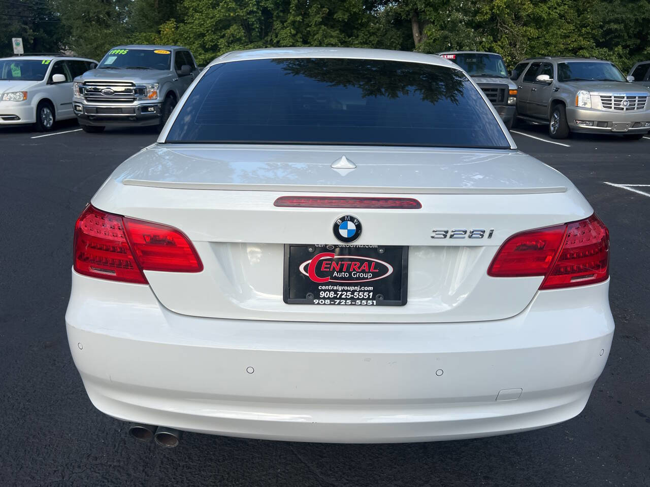Used 2011 BMW 328i Convertible image 5