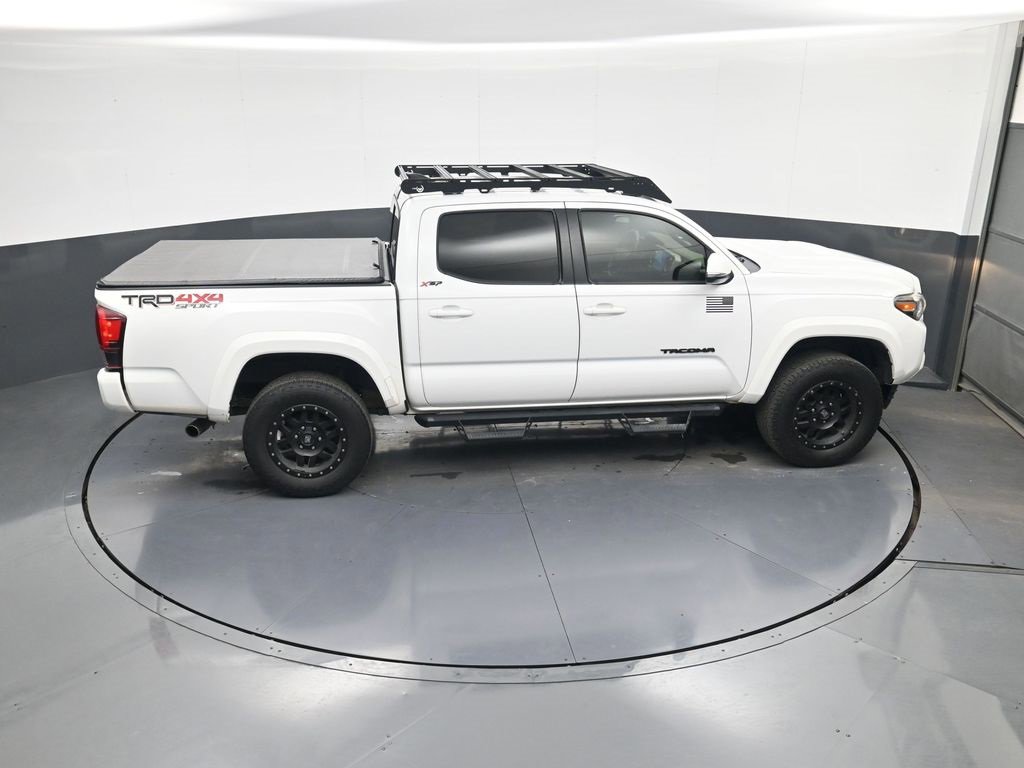 Used 2018 Toyota Tacoma TRD Sport image 38