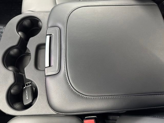 New 2026 RAM 5500 Tradesman AWD/4WD image 31