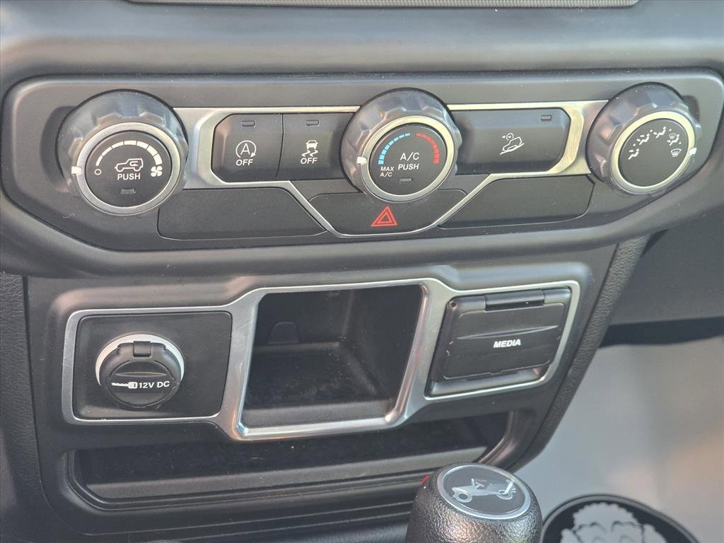 Used 2018 Jeep Wrangler Sport image 17