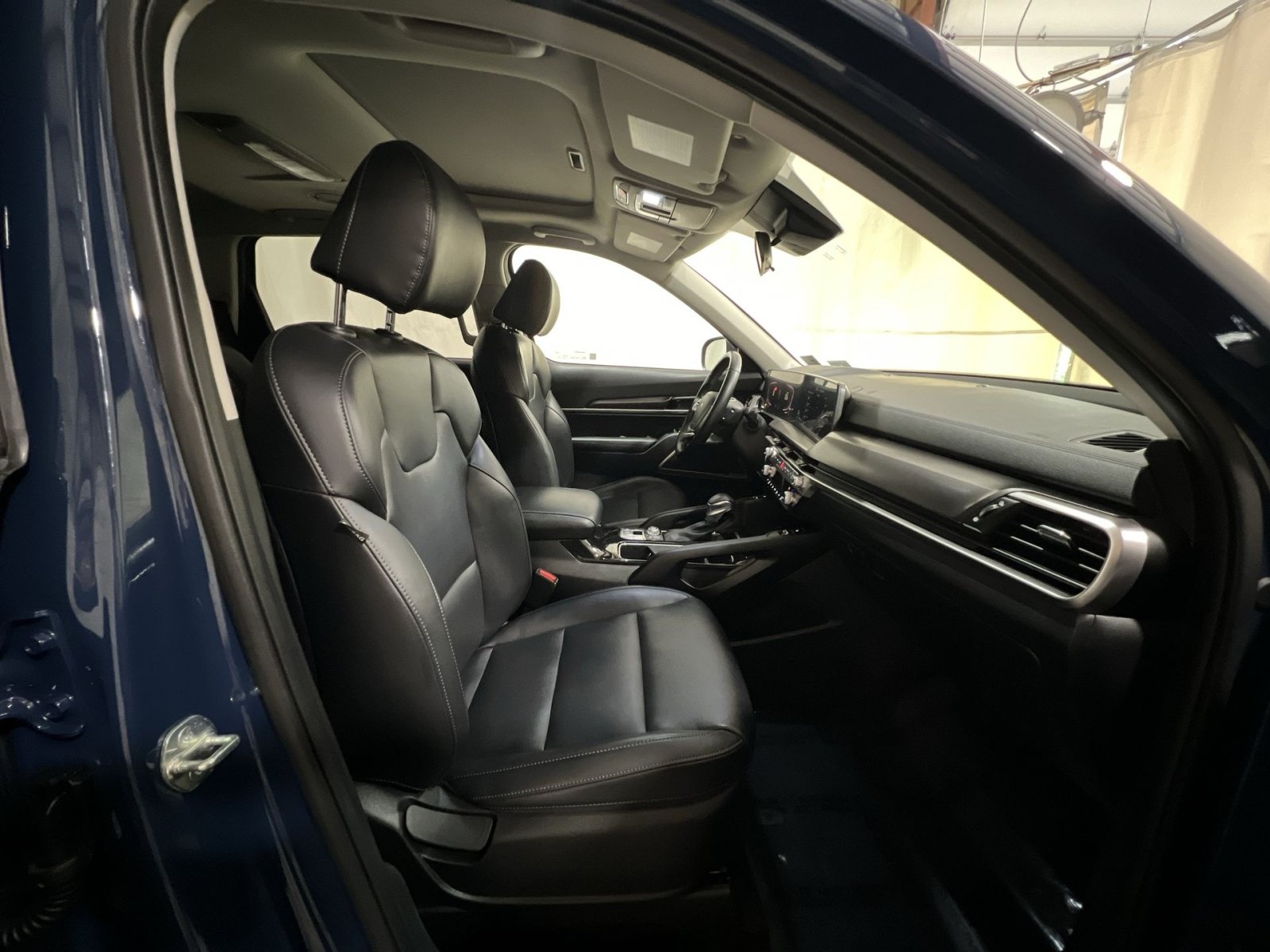 Used 2024 Kia Telluride S w/ S Sunroof Package AWD/4WD image 43
