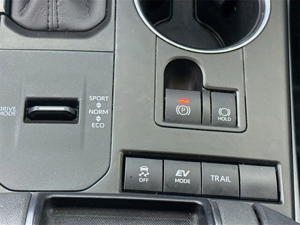 Certified 2020 Toyota Highlander XLE image 13