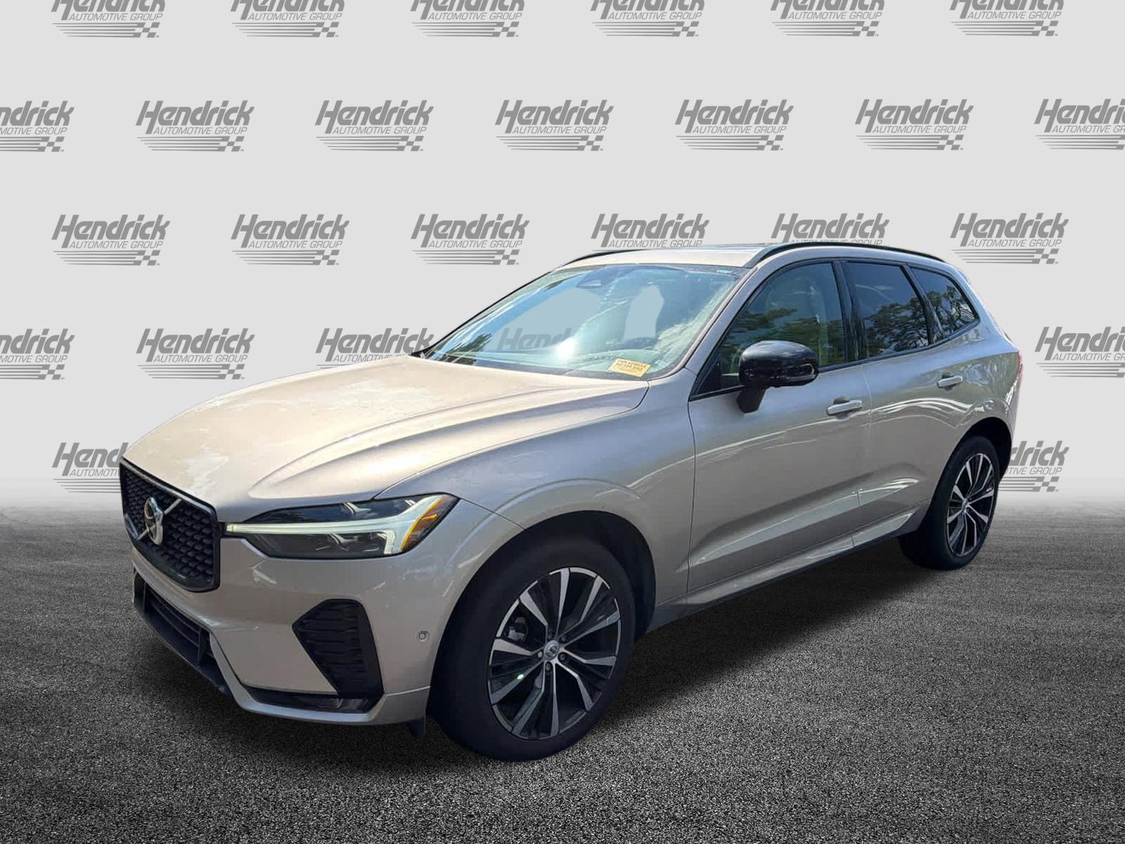 Used 2024 Volvo XC60 B5 Plus w/ Protection Package Premier AWD/4WD image 8