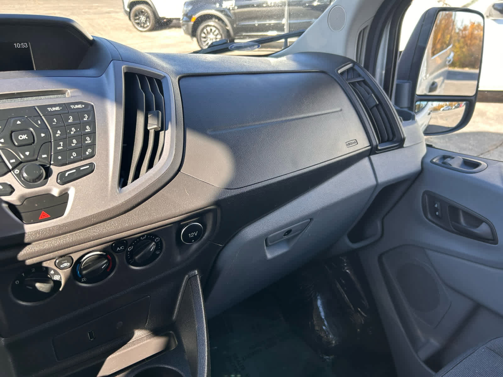 Used 2019 Ford Transit 150 XLT image 19
