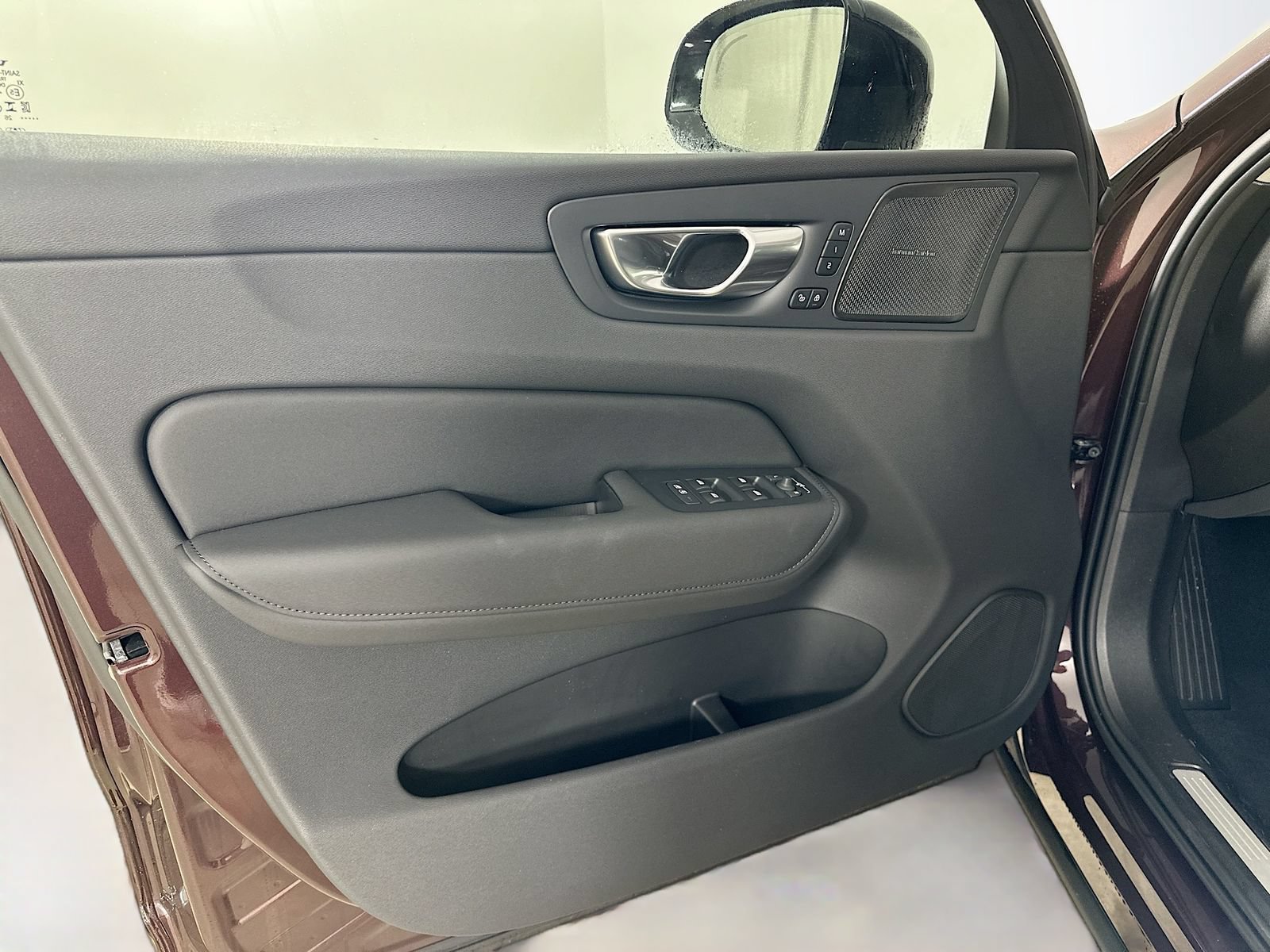 New 2026 Volvo XC60 B5 Plus w/ Protection Package Premier AWD/4WD image 16