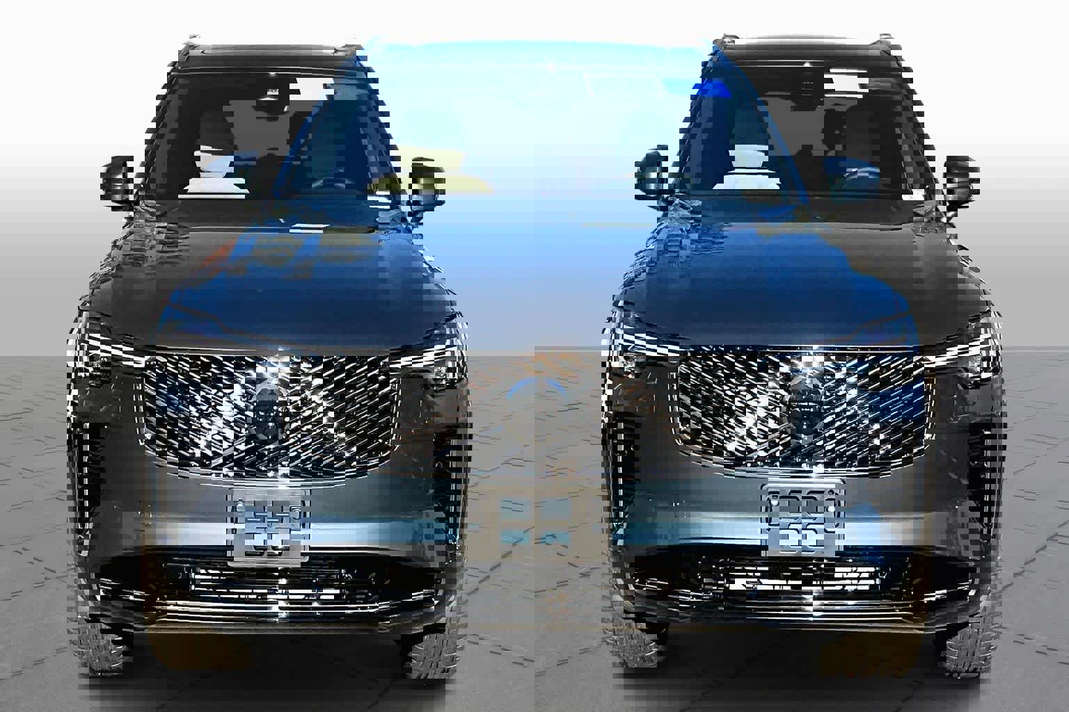 New 2026 Volvo XC90 B6 Plus w/ Protection Package Premier video 2