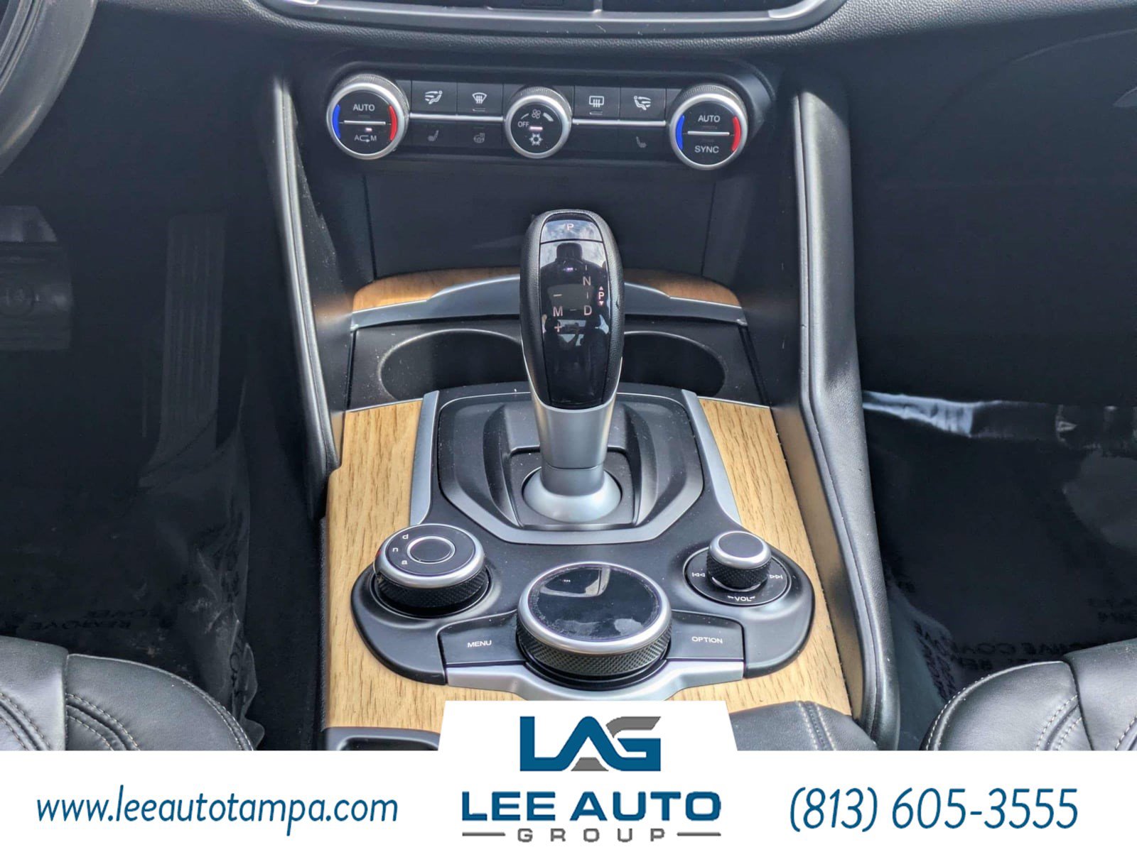 Used 2017 Alfa Romeo Giulia Ti w/ TI Lusso Light Wood Package AWD/4WD image 17
