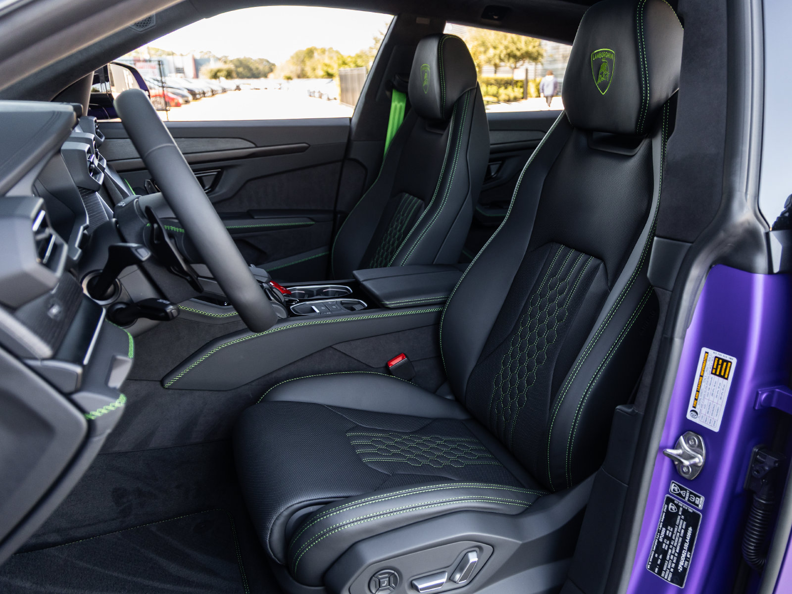 Used 2025 Lamborghini Urus S AWD/4WD image 28