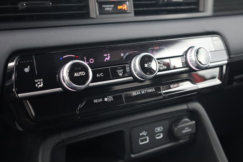 New 2025 Honda Pilot Touring image 20