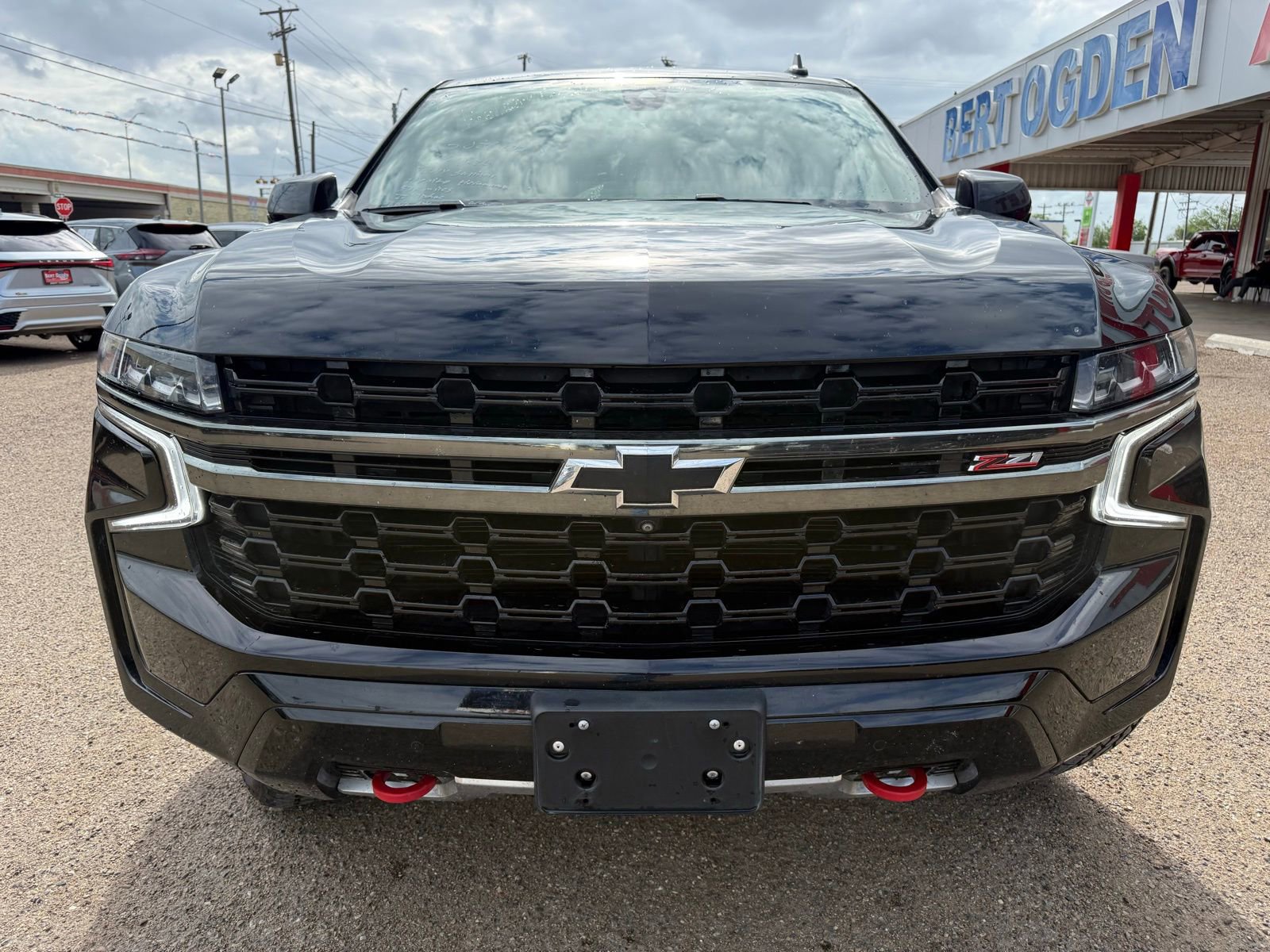 Used 2022 Chevrolet Tahoe Z71 w/ Z71 Off-Road Package AWD/4WD image 2
