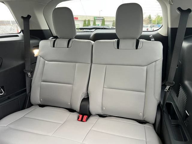 New 2026 Ford Explorer Active w/ Active Comfort Package AWD/4WD image 7