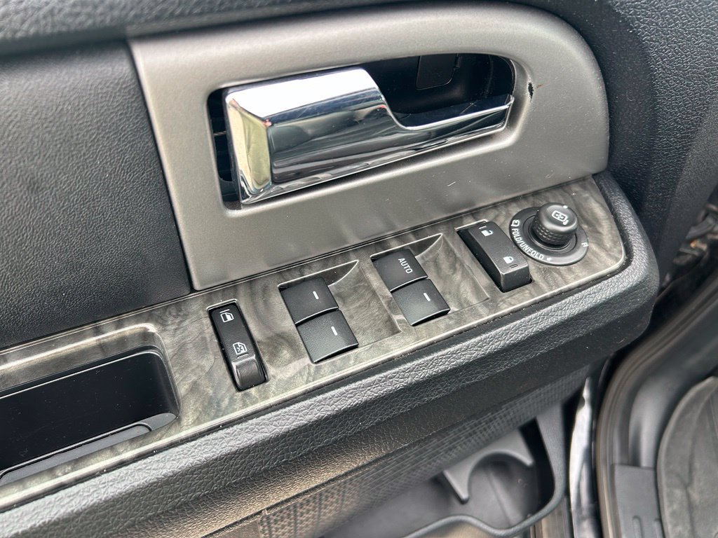 Used 2017 Ford Expedition Limited AWD/4WD image 19