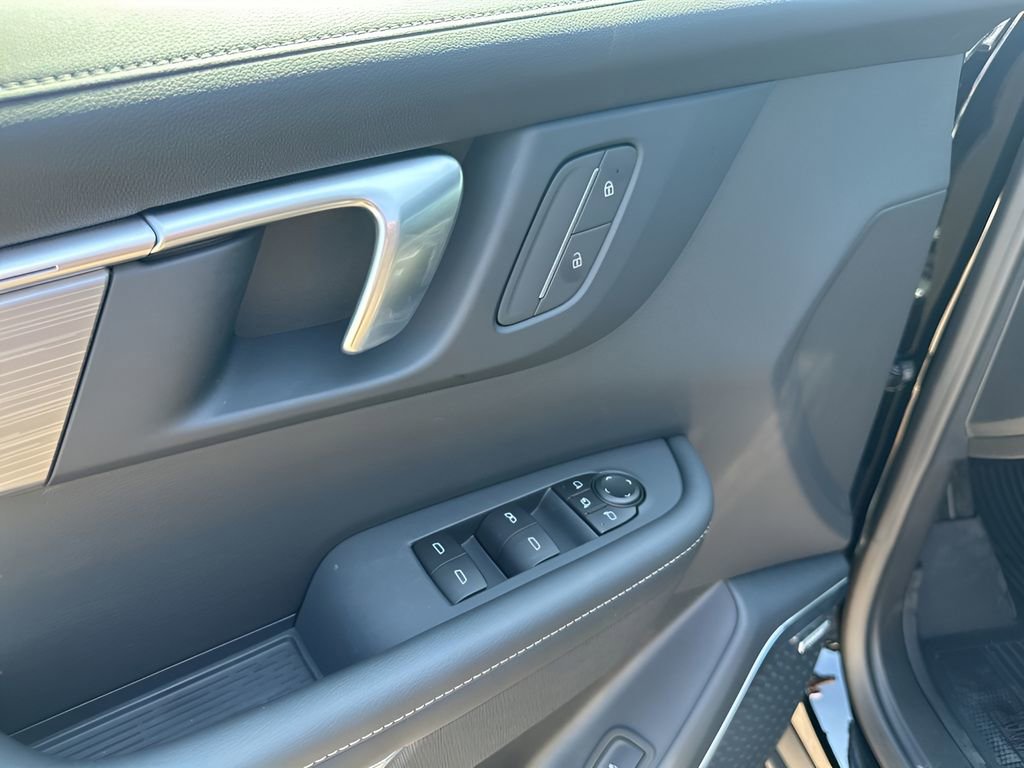 New 2026 Buick Enclave Preferred w/ LPO, Floor Liner Package image 41