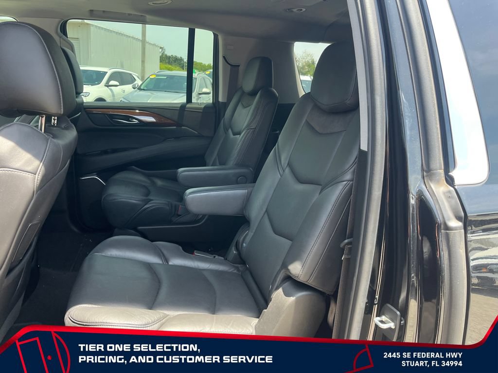 Used 2020 Cadillac Escalade ESV Premium Luxury RWD image 31