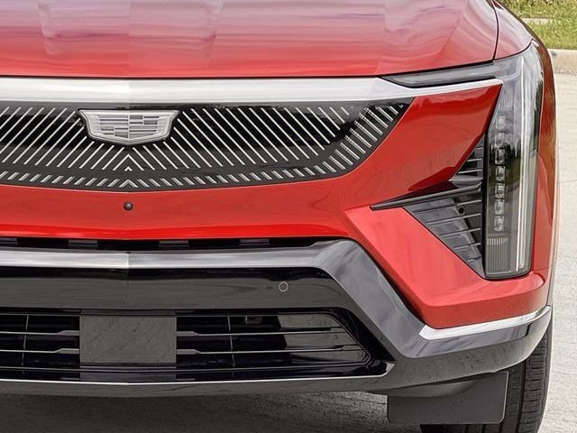 New 2026 Cadillac Optiq Luxury 1 AWD/4WD image 8