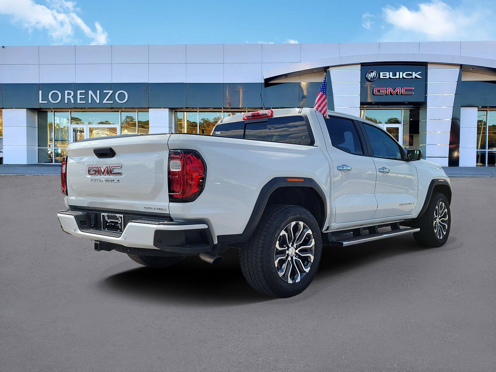 Used 2024 GMC Canyon Denali AWD/4WD image 5