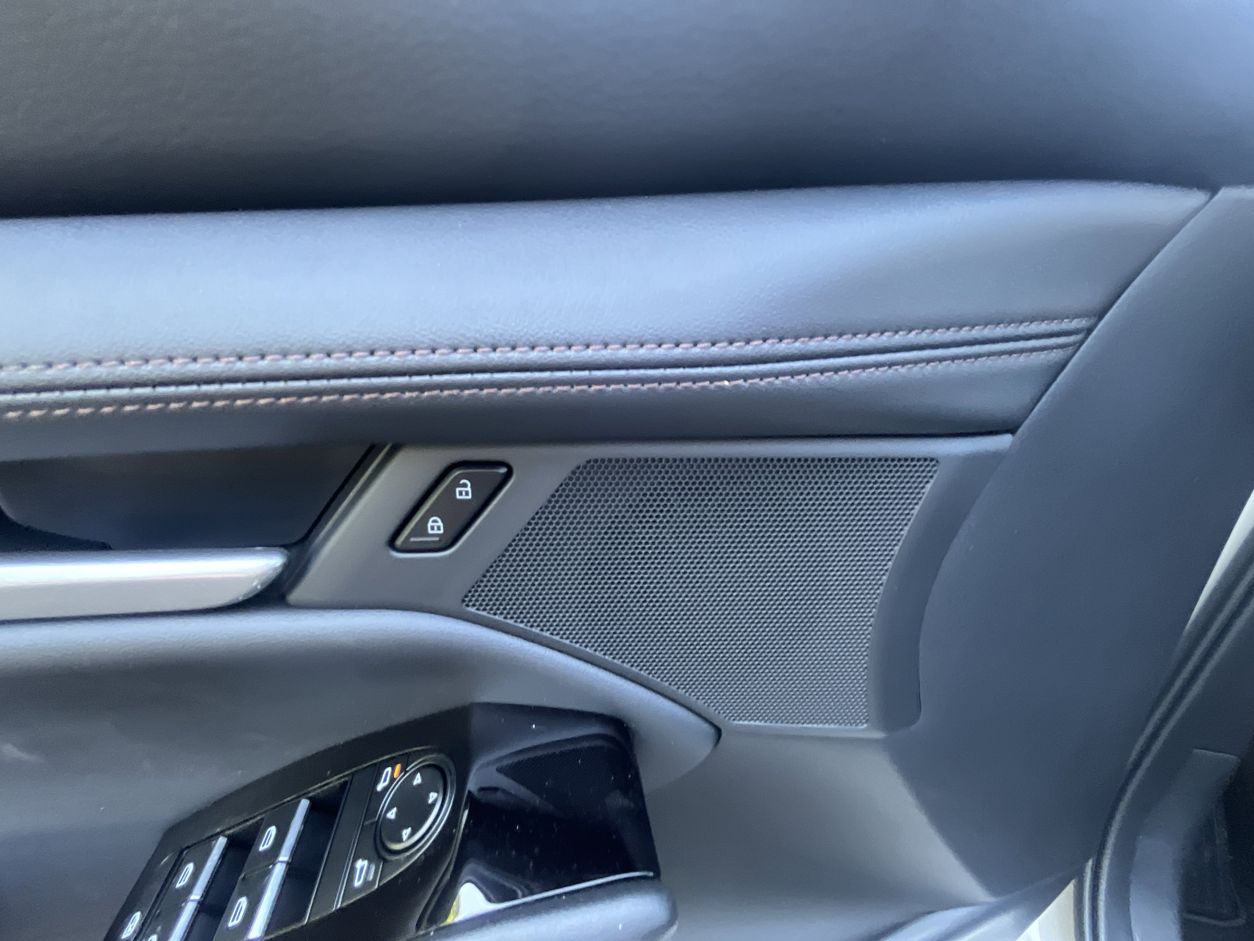 New 2025 MAZDA MAZDA3 s Sport image 23