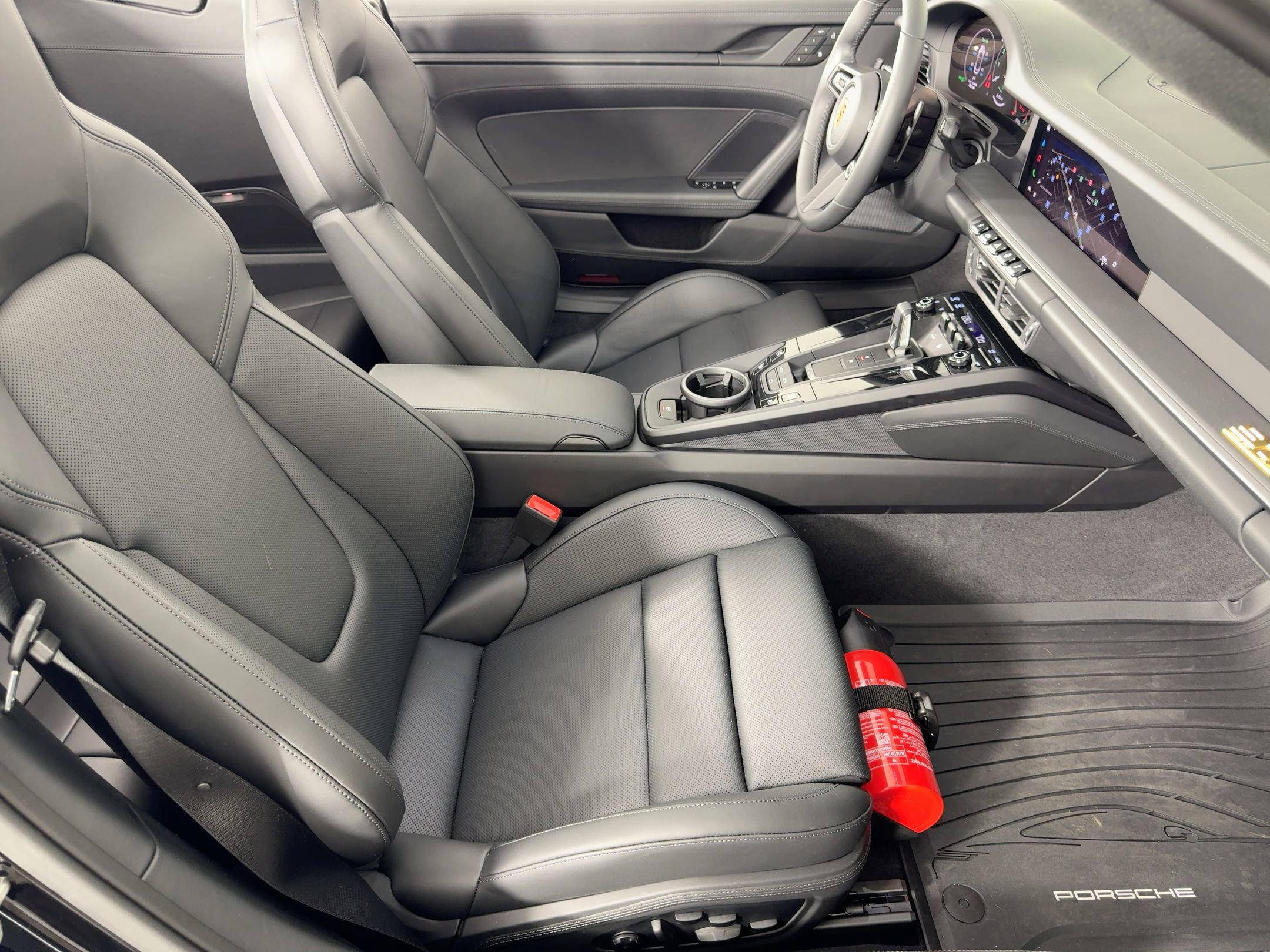 Used 2026 Porsche 911 GTS image 30