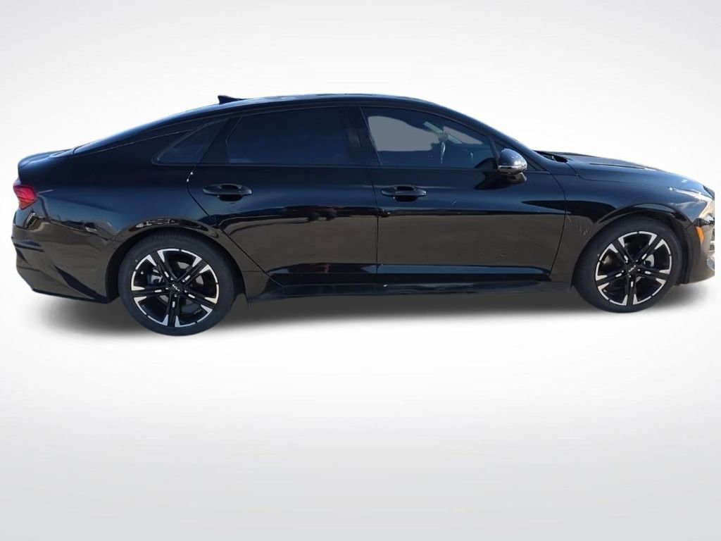 Used 2023 Kia K5 GT-Line image 8
