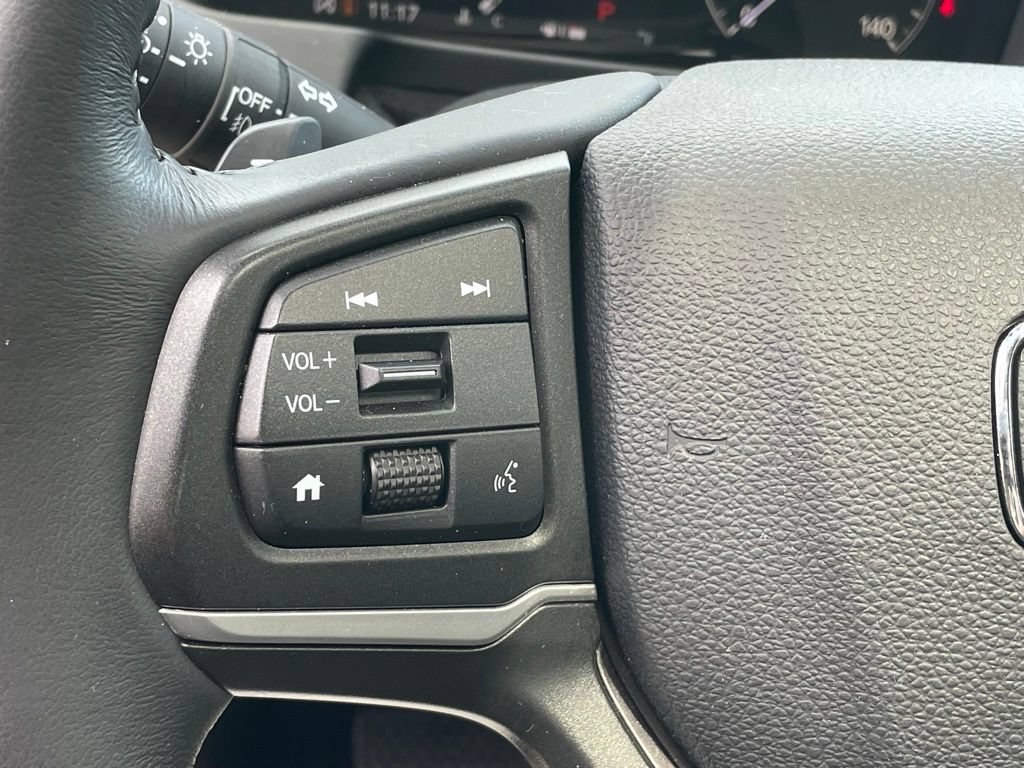 Certified 2025 Honda Ridgeline RTL image 31
