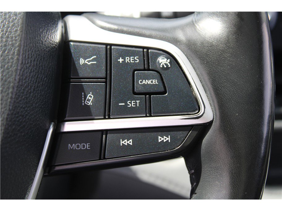 Used 2022 Toyota Highlander Platinum AWD/4WD image 19