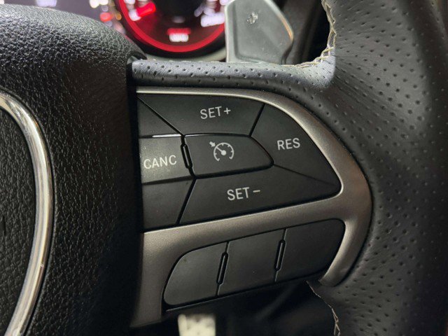 Used 2015 Dodge Challenger SRT Hellcat image 28