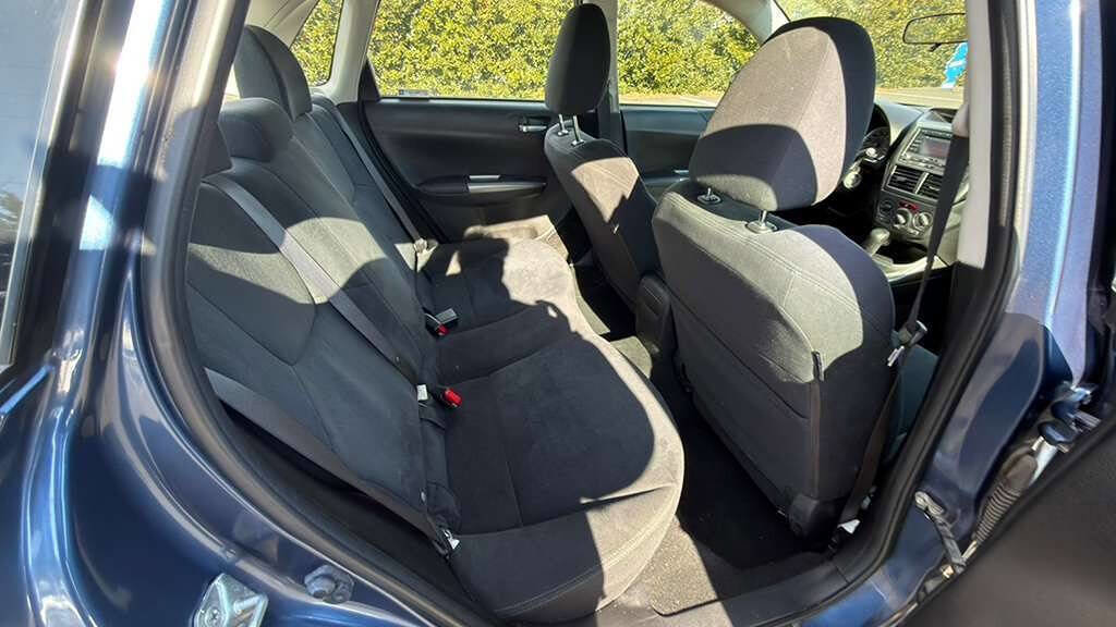 Used 2011 Subaru Impreza 2.5i image 18