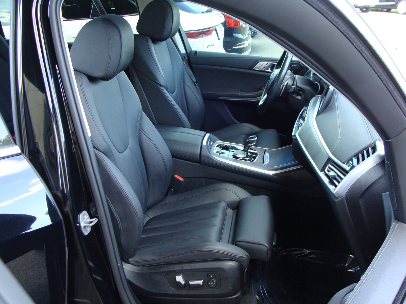 Used 2021 BMW X7 xDrive40i image 11