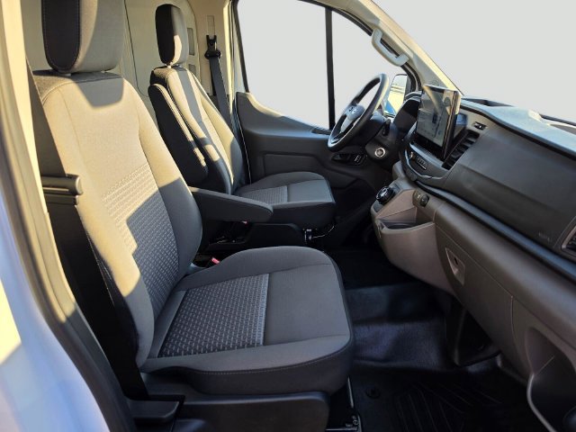Used 2024 Ford E-Transit Low Roof RWD image 11