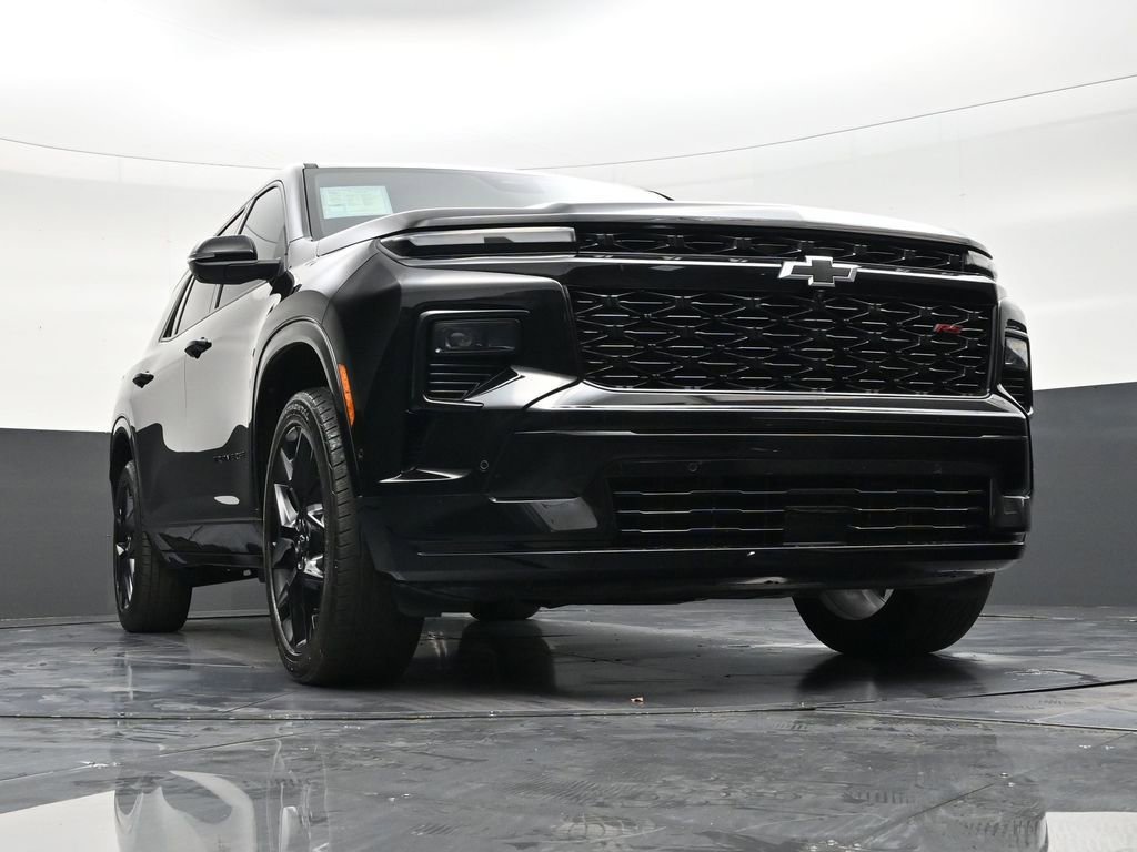 Used 2024 Chevrolet Traverse RS image 26