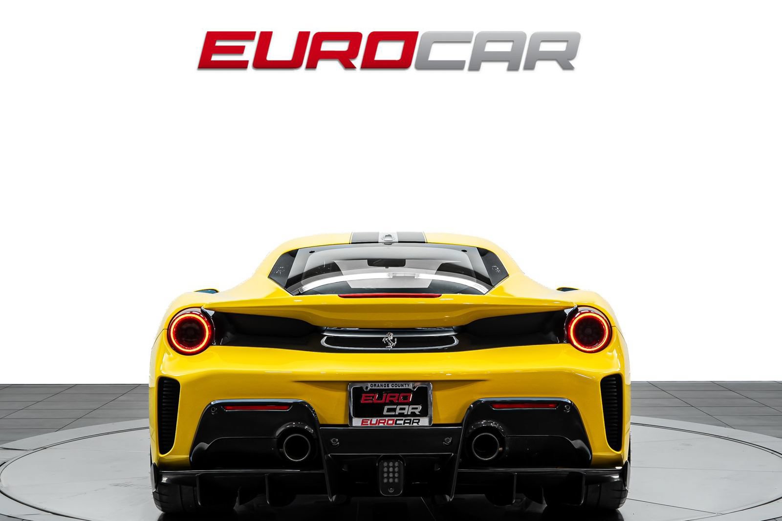 Used 2020 Ferrari 488 Pista Coupe RWD image 4