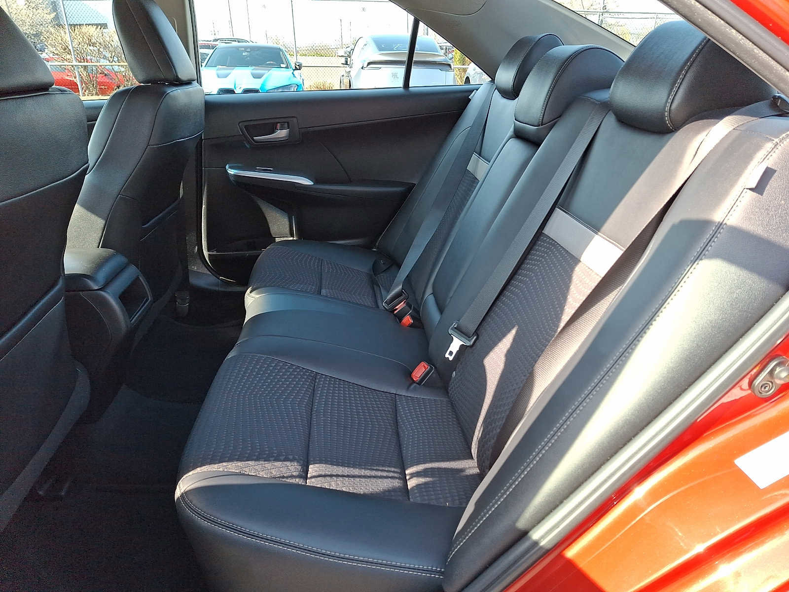 Used 2012 Toyota Camry SE image 10