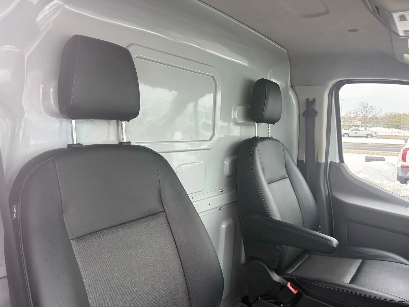 Used 2022 Ford Transit 250 Low Roof image 41