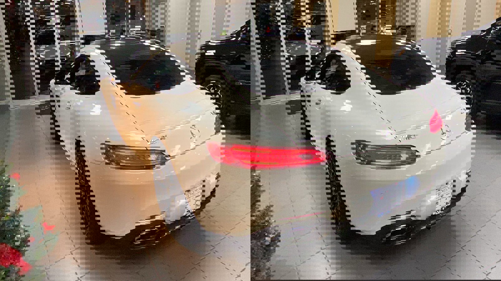 Used 2016 Mercedes-Benz AMG GT S image 20