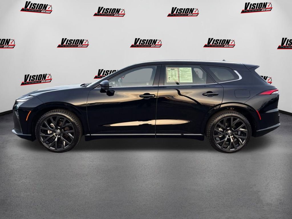 Used 2025 Toyota Crown Signia Limited image 8