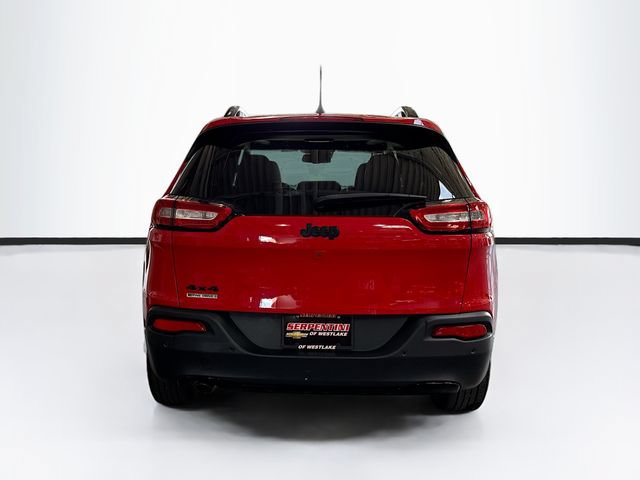 Used 2018 Jeep Cherokee Limited w/ Technology Group AWD/4WD image 7