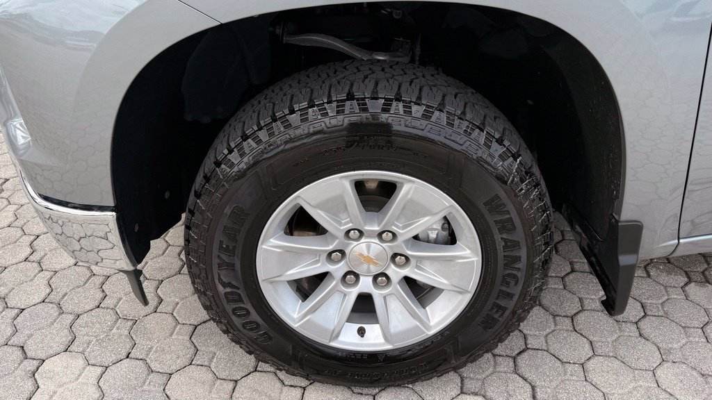 Used 2025 Chevrolet Silverado 1500 LT RWD image 18