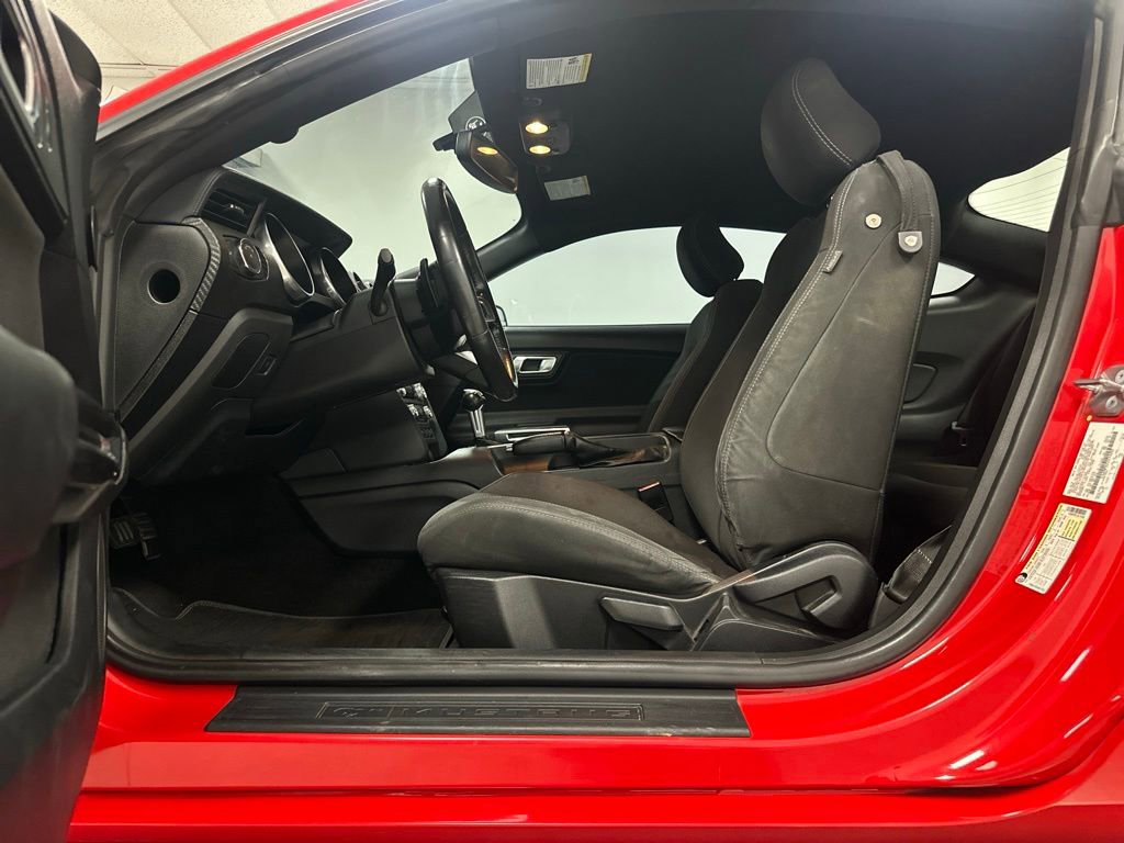 Used 2018 Ford Mustang EcoBoost image 16