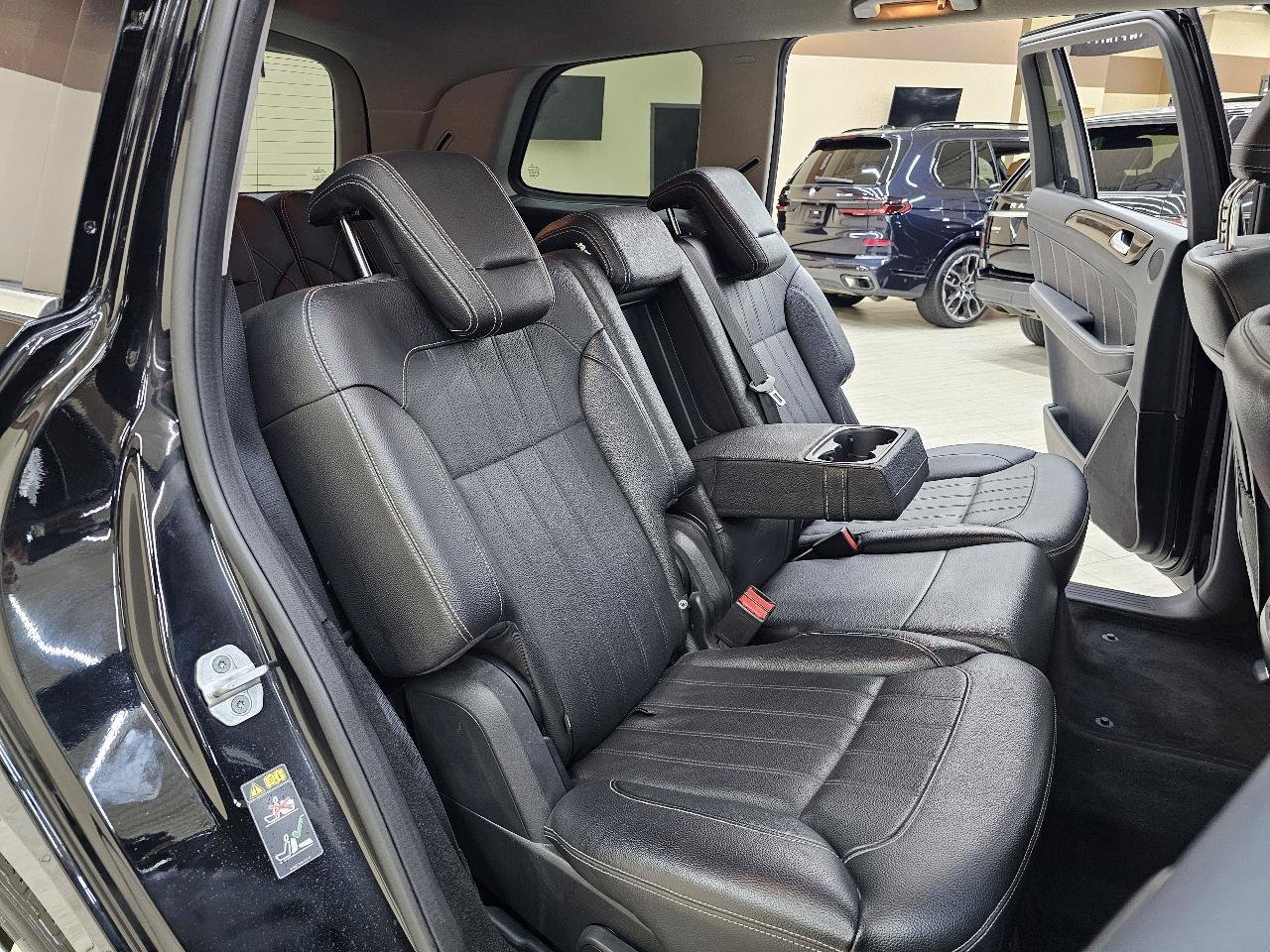 Used 2015 Mercedes-Benz GL 450 4MATIC image 24