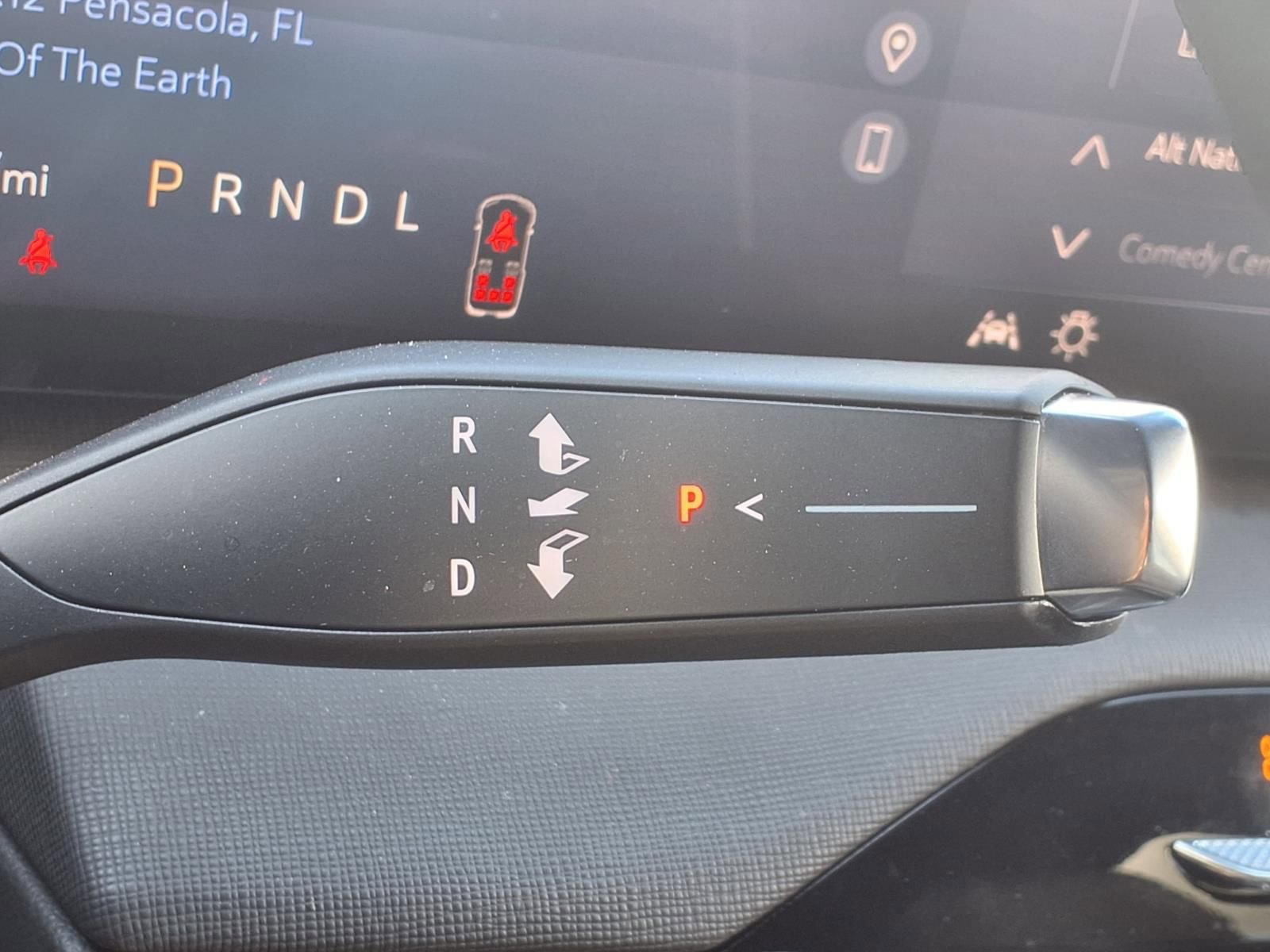 Used 2025 Buick Enclave Preferred image 9