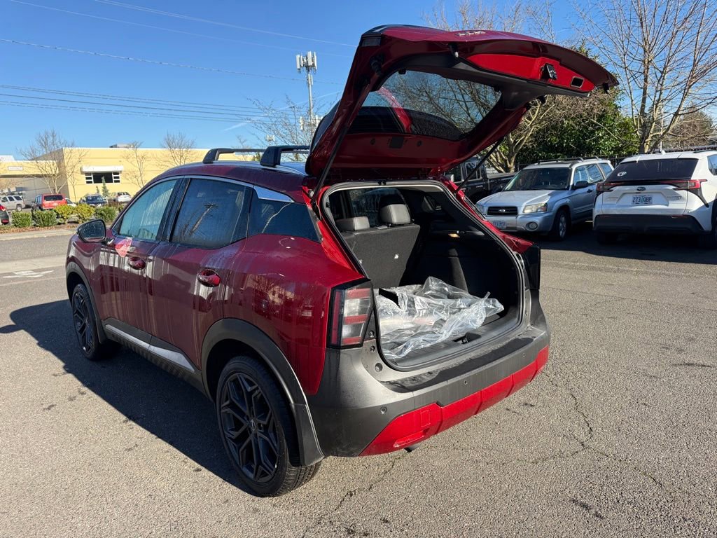 New 2026 Nissan Kicks SR w/ Cold Weather Package AWD/4WD image 12