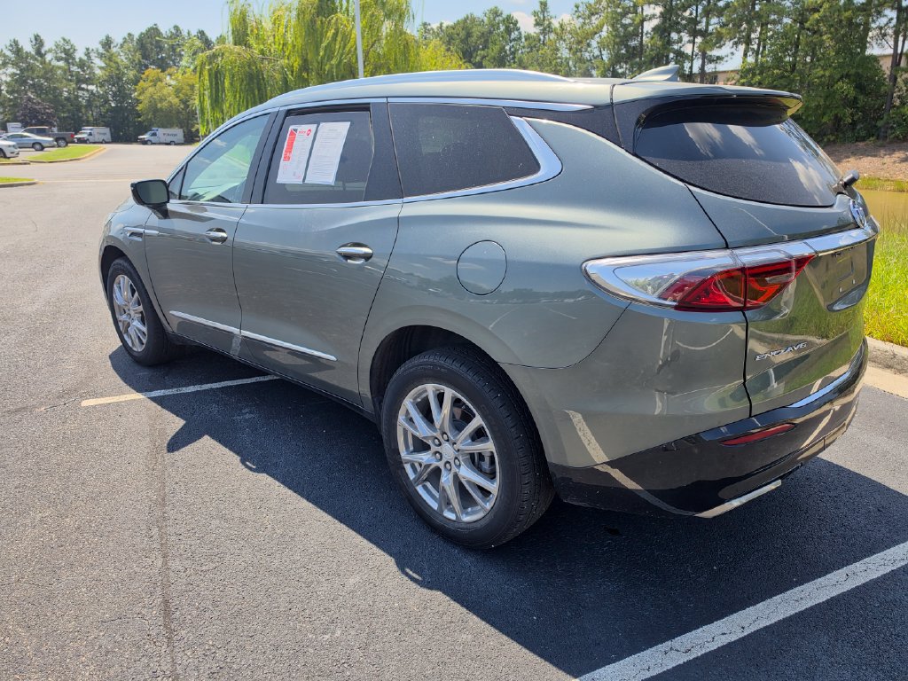 Used 2023 Buick Enclave Essence w/ Experience Buick Package FWD image 21