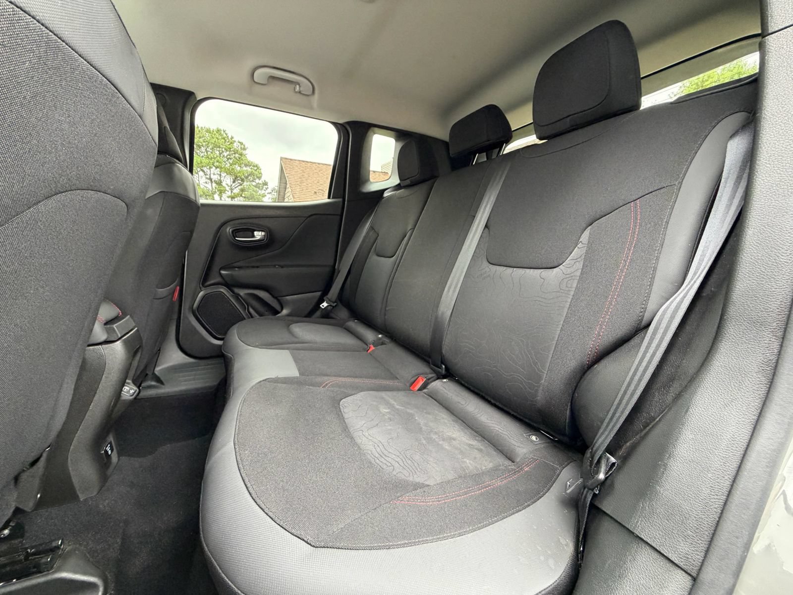 Used 2020 Jeep Renegade Trailhawk w/ Cold Weather Group AWD/4WD image 21