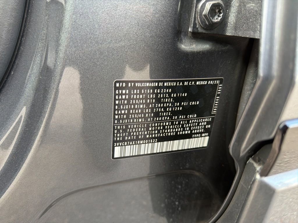 Used 2024 Volkswagen Tiguan SE R-Line image 14