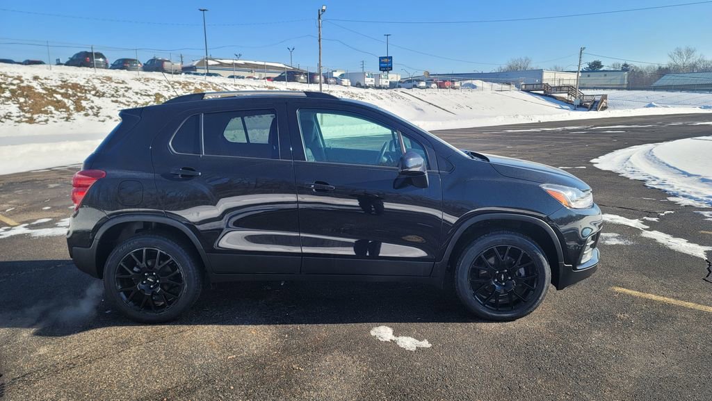 Used 2022 Chevrolet Trax LT w/ Driver Confidence Package image 14